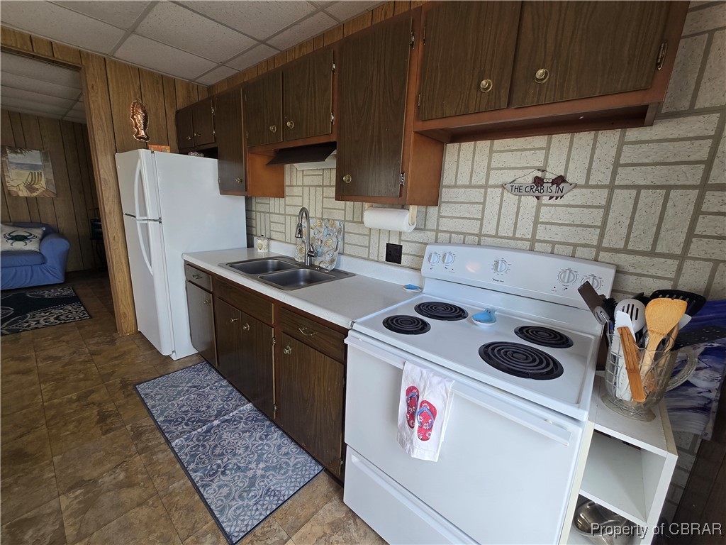 320 Chesapeake Shore Road Port Haywood, VA 23138 - Photo 8 of 46