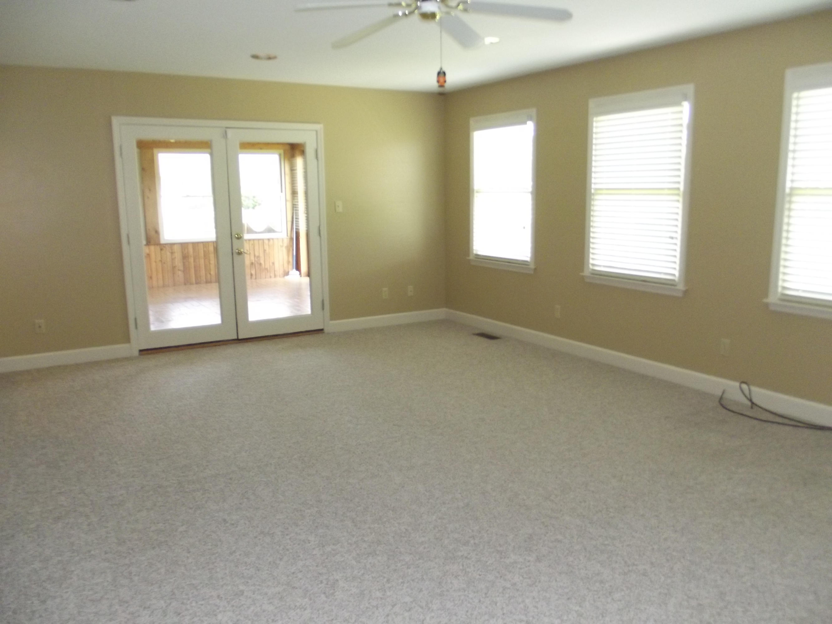 139 Twin Acres Road Middlesboro, KY 40965 - Photo 17 of 24 DSCF9111