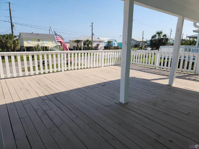 $325,000 | 3493 Highway 1, Grand Isle, LA 70358