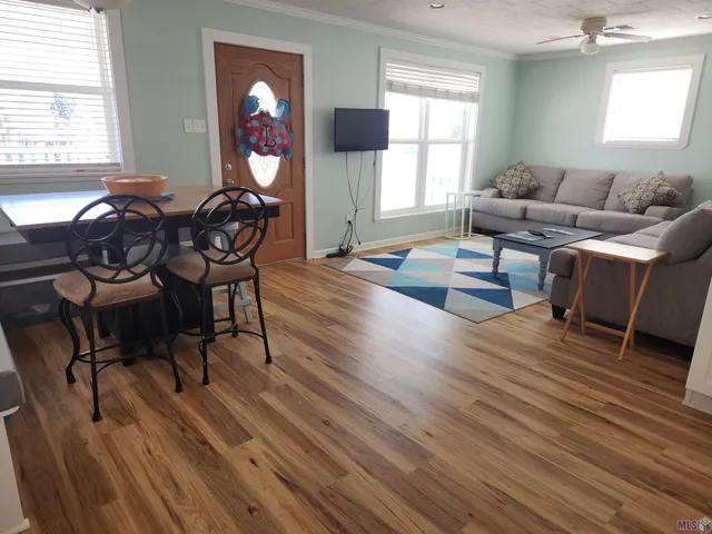 $325,000 | 3493 Highway 1, Grand Isle, LA 70358