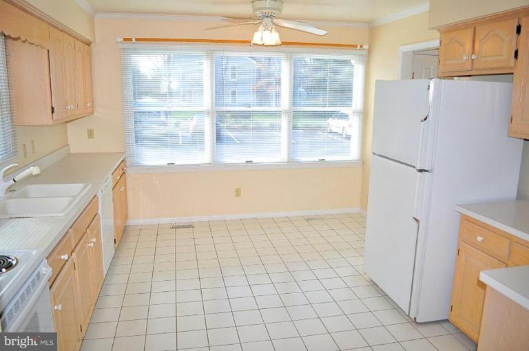 300 Drake Tail Place, Unit 54 Chester, MD 21619 - Photo 6 of 29 Kitchen #2
