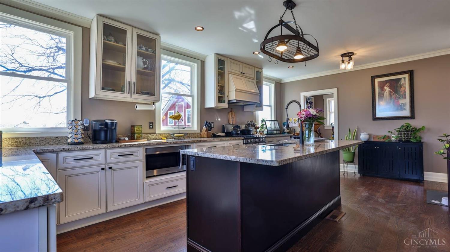 8434 Cheviot Road Cincinnati, OH 45239 - Photo 6 of 35 Gallery Image 6