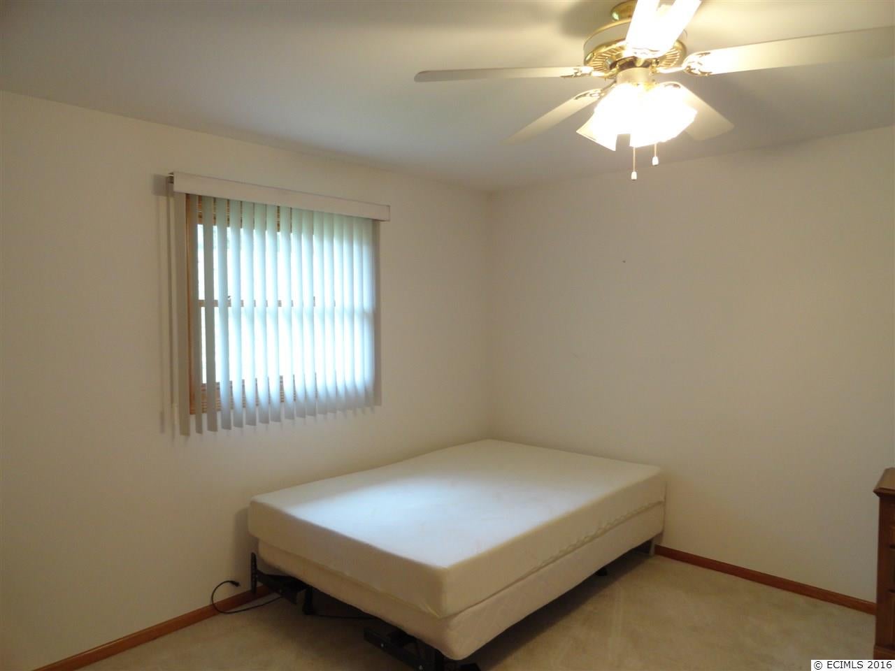 5115 Valley Forge Road Dubuque, IA 52002 - Photo 9 of 10 Gallery Image 9
