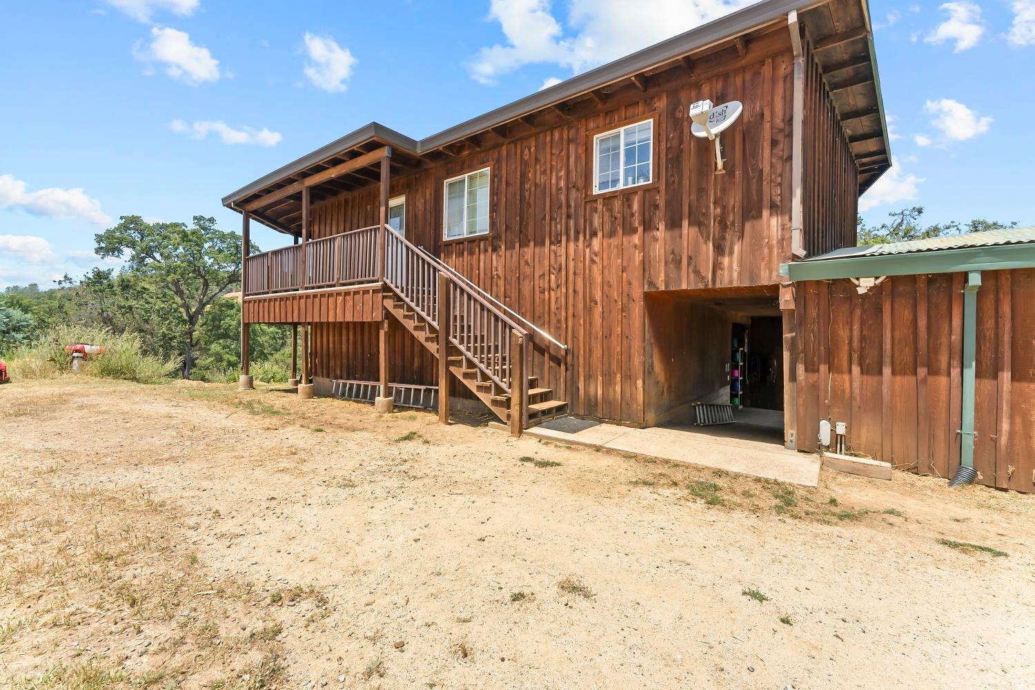 12850 Fiddletown Road Plymouth, CA 95669 - Photo 49 of 88 Apartment above barn