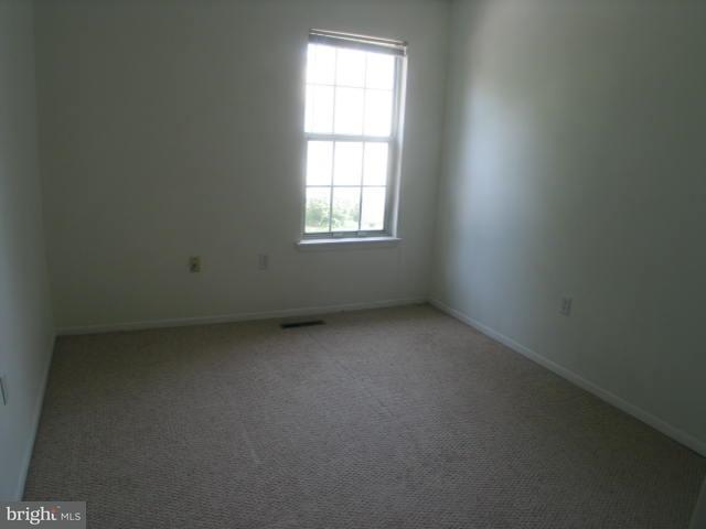 5402 Pond Road Harrisburg, PA 17111 - Photo 15 of 25 Gallery Image 15