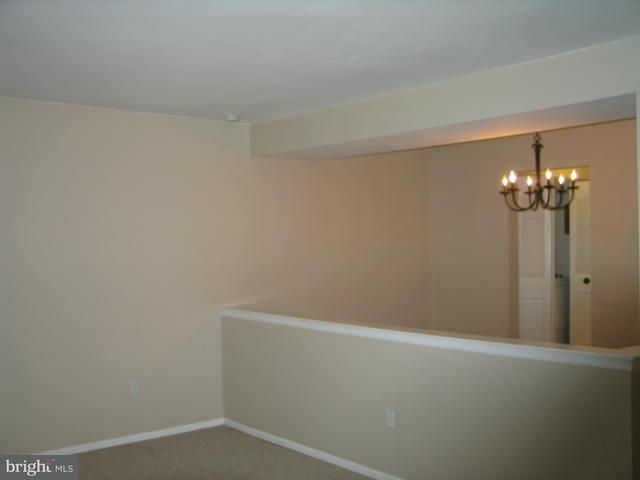 5402 Pond Road Harrisburg, PA 17111 - Photo 17 of 25 Gallery Image 17