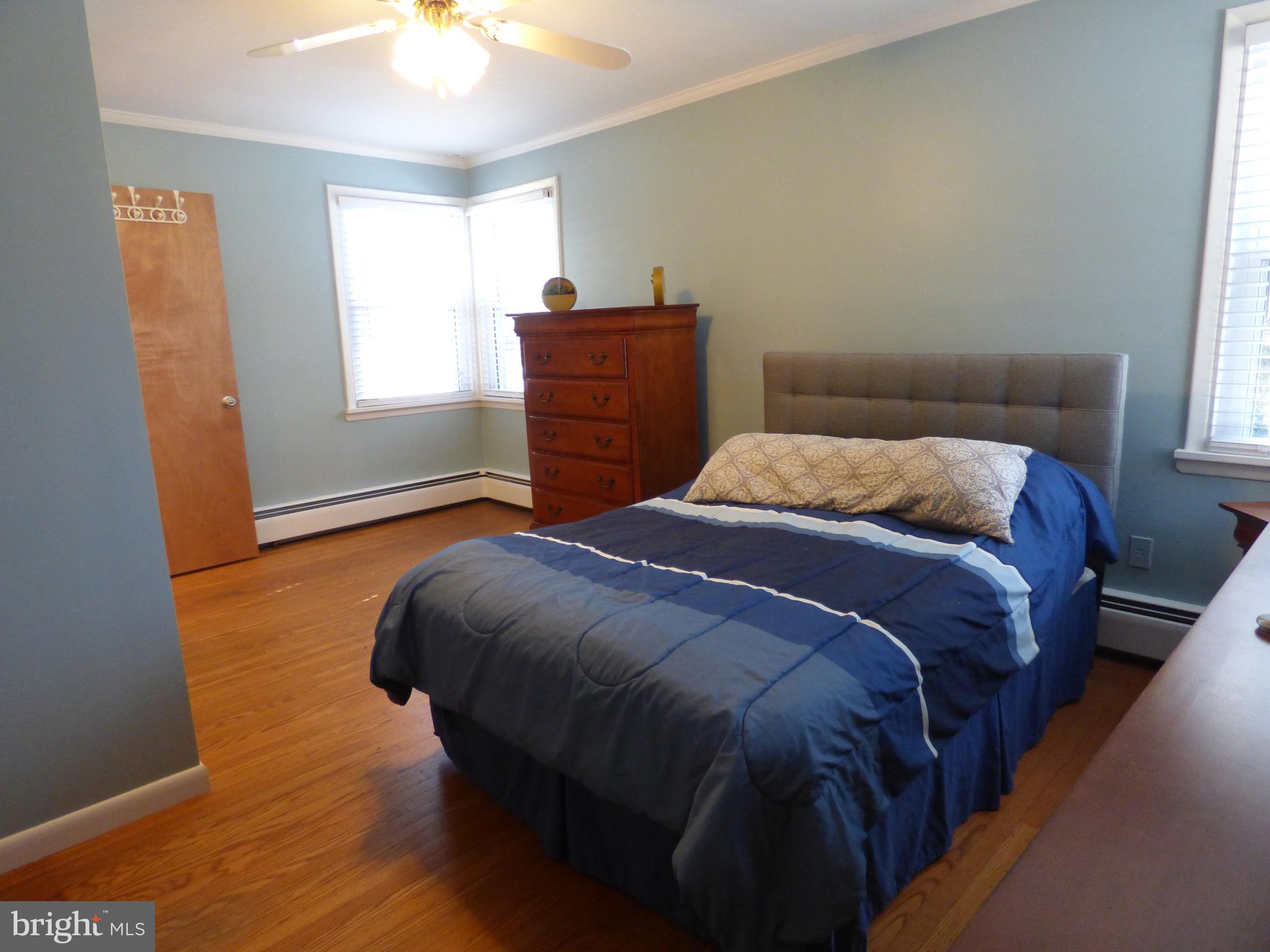 120 Laurel Road Southampton, PA 18966 - Photo 22 of 37 master bedroom