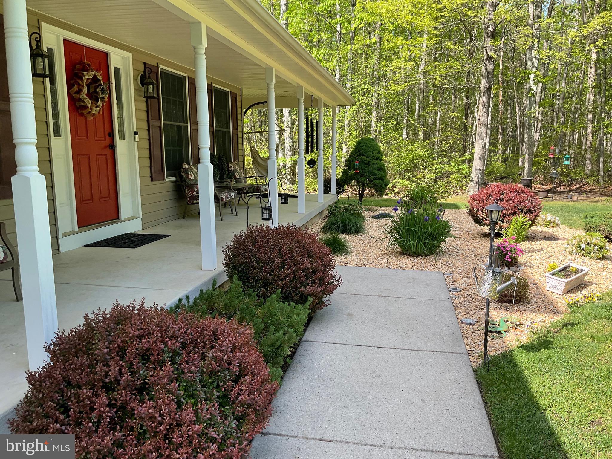 133 Steelton Road Sicklerville, NJ 08081 - Photo 2 of 35 a view of a garden with pathway