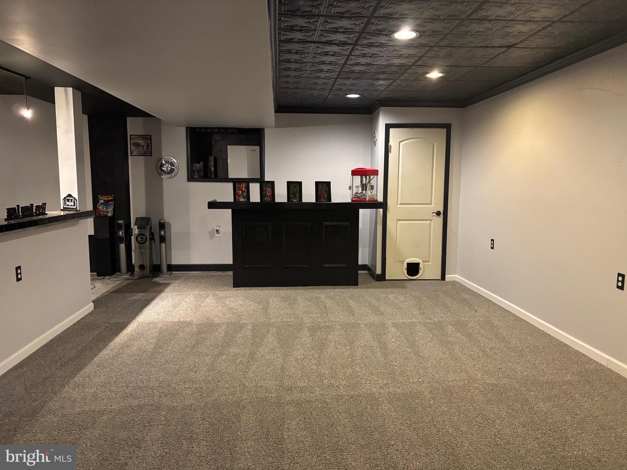 133 Steelton Road Sicklerville, NJ 08081 - Photo 23 of 35 a view of a livingroom with kitchen