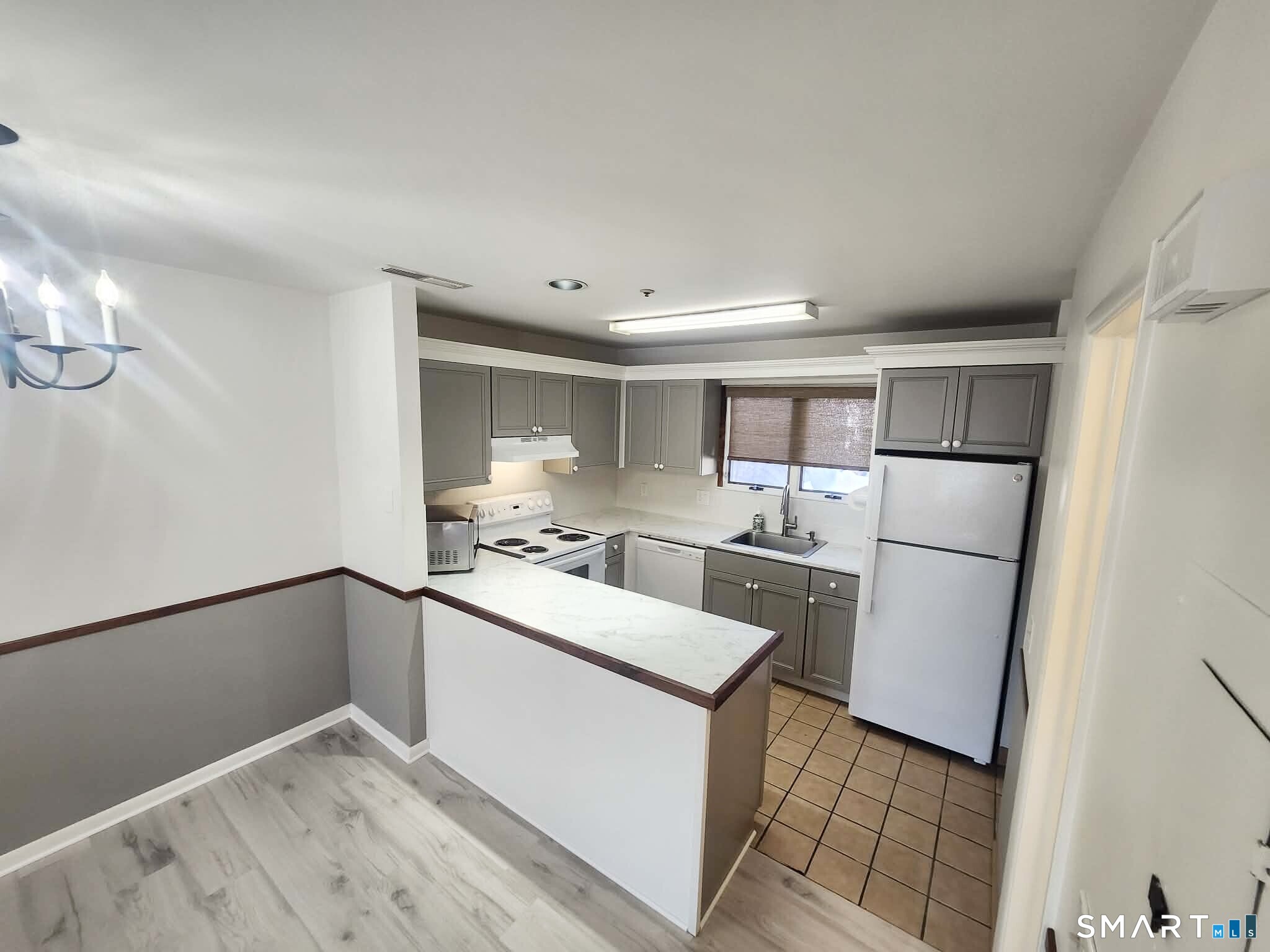 25 Cottage Street, Unit 202 Norwalk, CT 06855 - Photo 3 of 14