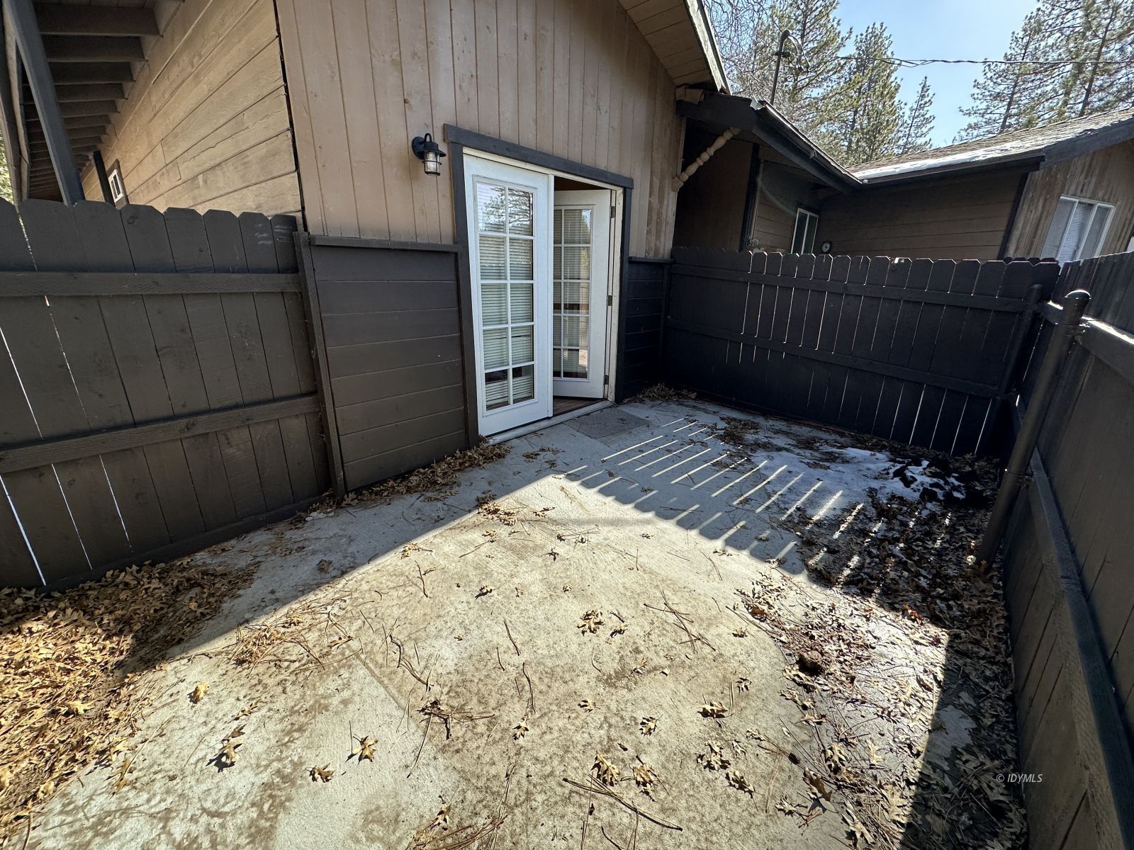 25873 Cedar Street Idyllwild, CA 92549 - Photo 11 of 12 back patio