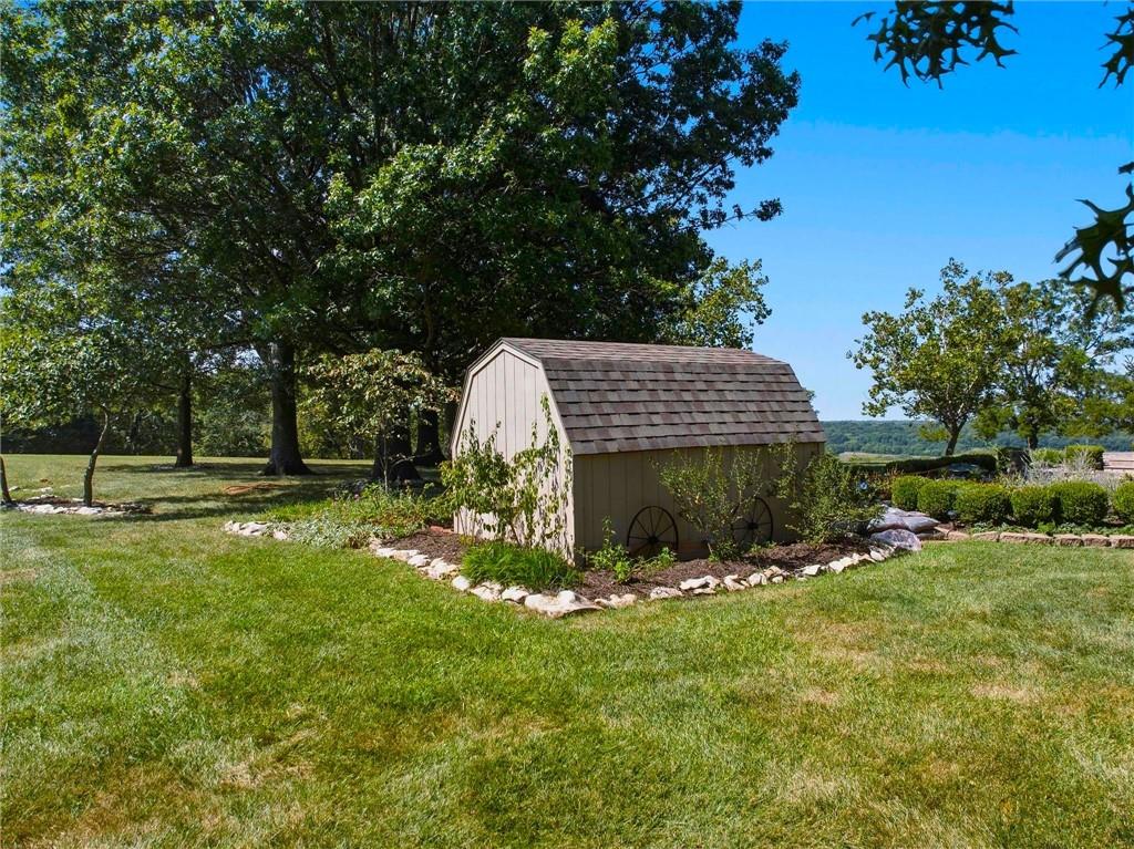 856 East 1150th Road Lawrence, KS 66047 - Photo 62 of 70 Gallery Image 62