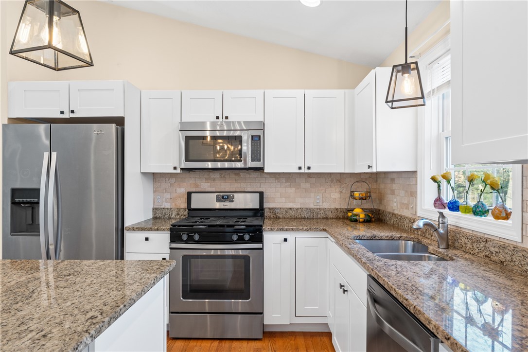 2 Leigh Lane East Providence, RI 02915 - Photo 7 of 30