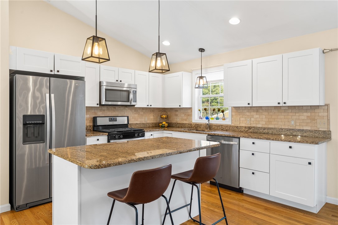 2 Leigh Lane East Providence, RI 02915 - Photo 9 of 30