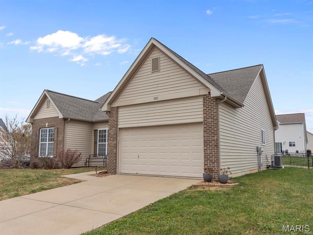 1001 Hawkridge Run Shiloh, IL 62221 - Photo 2 of 39