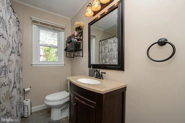 $302,000 | 8 Pennsylvania Avenue, Somerdale, NJ 08083