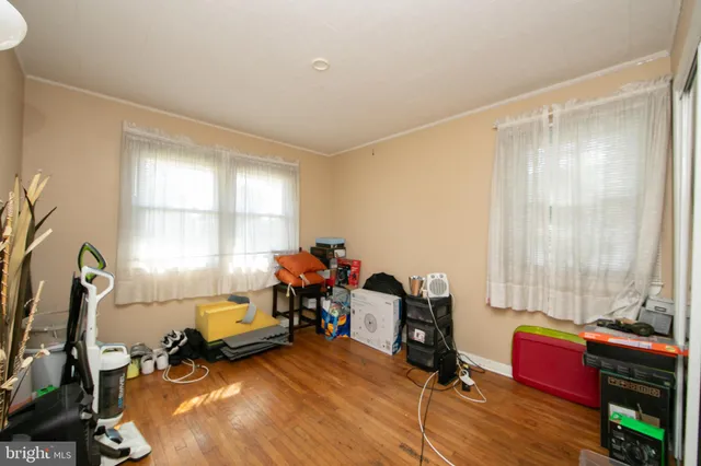 $302,000 | 8 Pennsylvania Avenue, Somerdale, NJ 08083