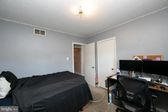 $302,000 | 8 Pennsylvania Avenue, Somerdale, NJ 08083