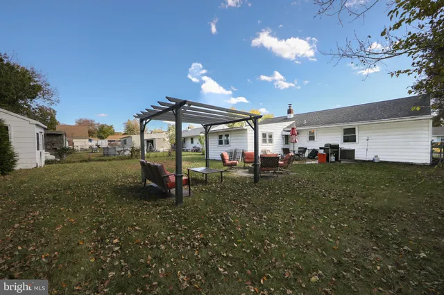 $302,000 | 8 Pennsylvania Avenue, Somerdale, NJ 08083