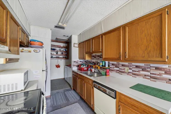 $130,000 | 4615 Wyndallwood Drive, Jackson, MS 39212