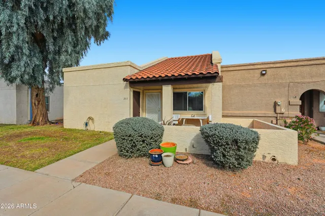 $270,000 | 727 South Hartford Street, Unit 203, Chandler, AZ 85225