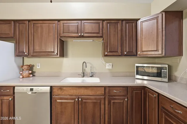 $270,000 | 727 South Hartford Street, Unit 203, Chandler, AZ 85225