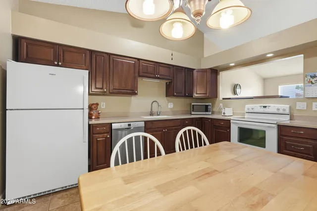 $270,000 | 727 South Hartford Street, Unit 203, Chandler, AZ 85225