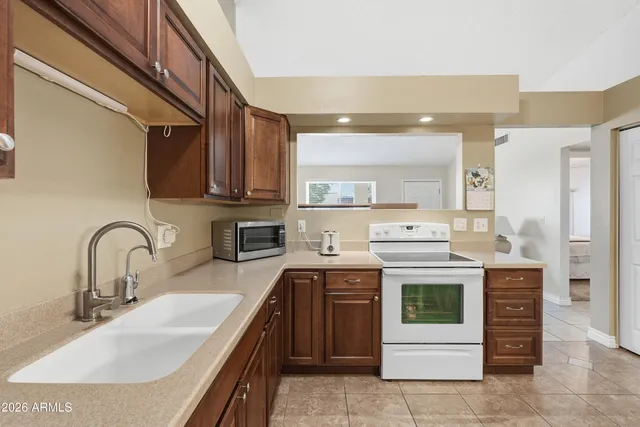 $270,000 | 727 South Hartford Street, Unit 203, Chandler, AZ 85225