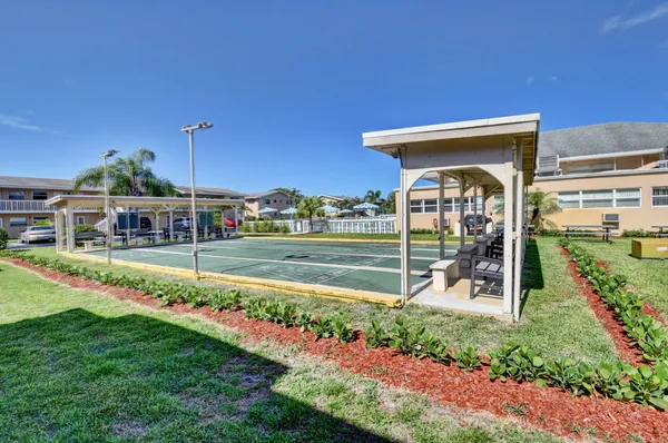 $75,900 | 2152 Northeast 1st Way, Unit 205, Boynton Beach, FL 33435
