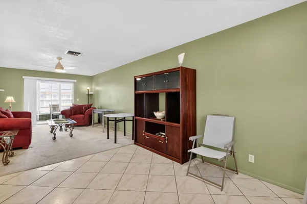 $75,900 | 2152 Northeast 1st Way, Unit 205, Boynton Beach, FL 33435