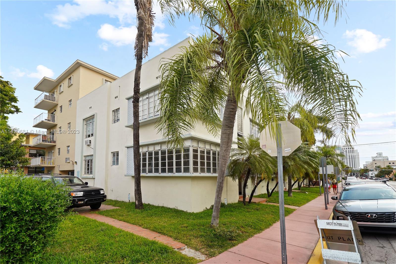 531 16th Street Miami Beach, FL 33139 - Photo 13 of 26 a view of a house with a yard