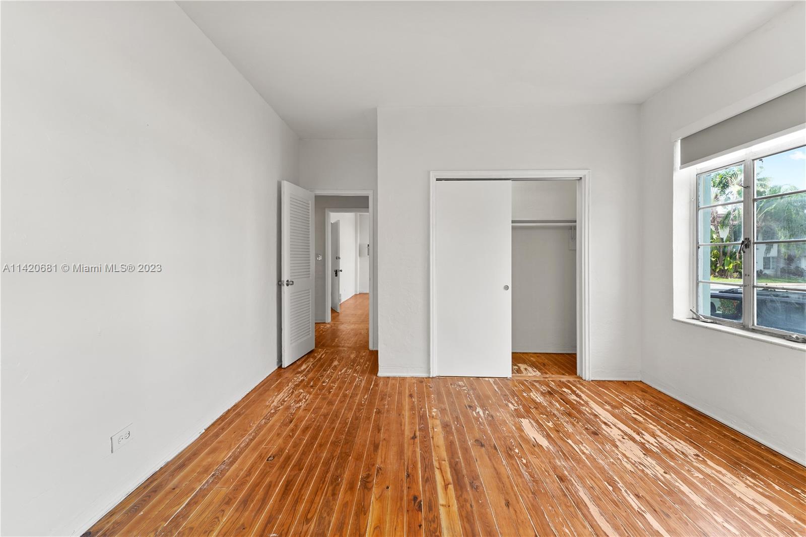 531 16th Street Miami Beach, FL 33139 - Photo 26 of 26 a view of a room with wooden floor and a sink