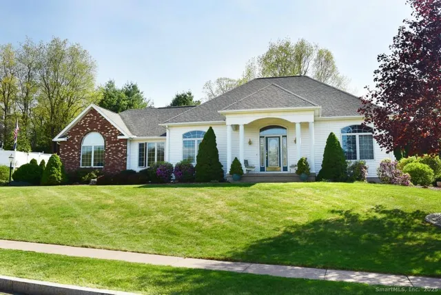 $3,500 | 52 Skyview Terrace, Manchester, CT 06040