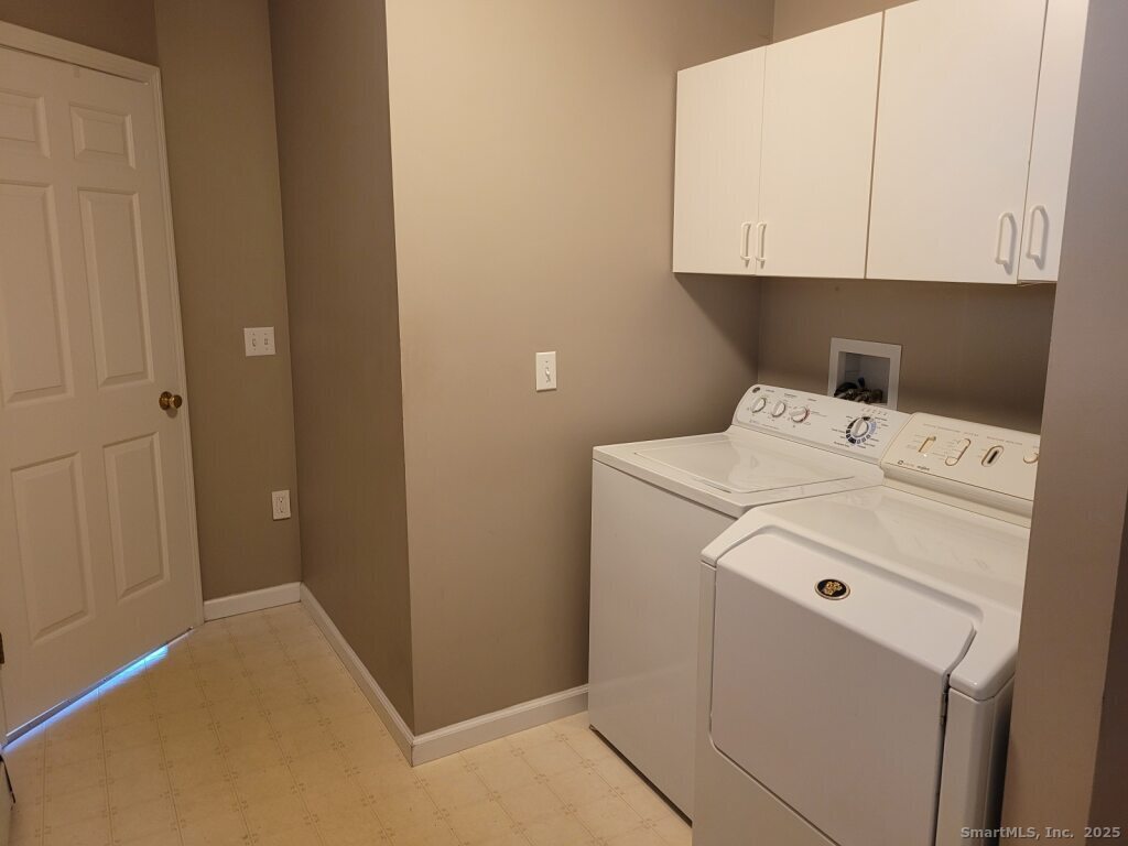 52 Skyview Terrace Manchester, CT 06040 - Photo 11 of 17