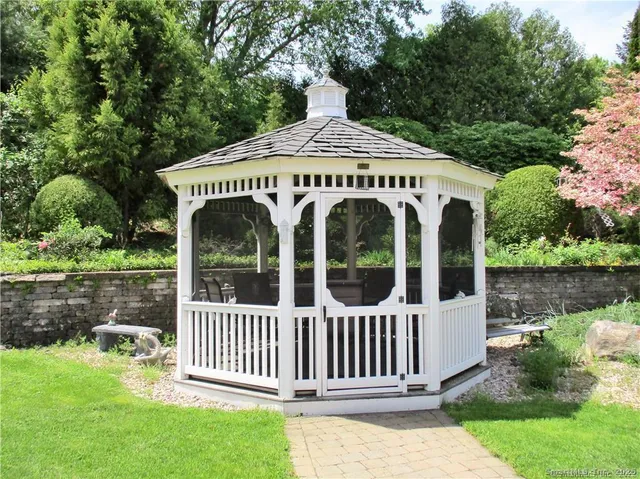 $3,500 | 52 Skyview Terrace, Manchester, CT 06040