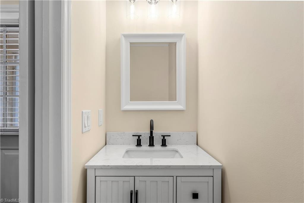 246 Hampton Road, Unit 8B Asheboro, NC 27203 - Photo 15 of 24
