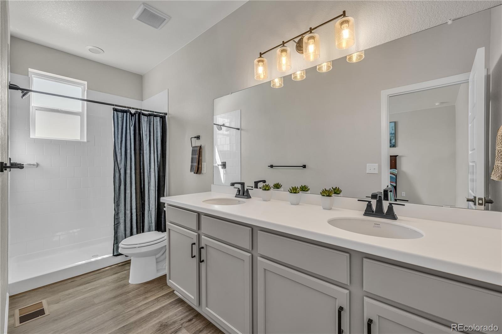 5240 Routt Court, Unit B Arvada, CO 80002 - Photo 6 of 14