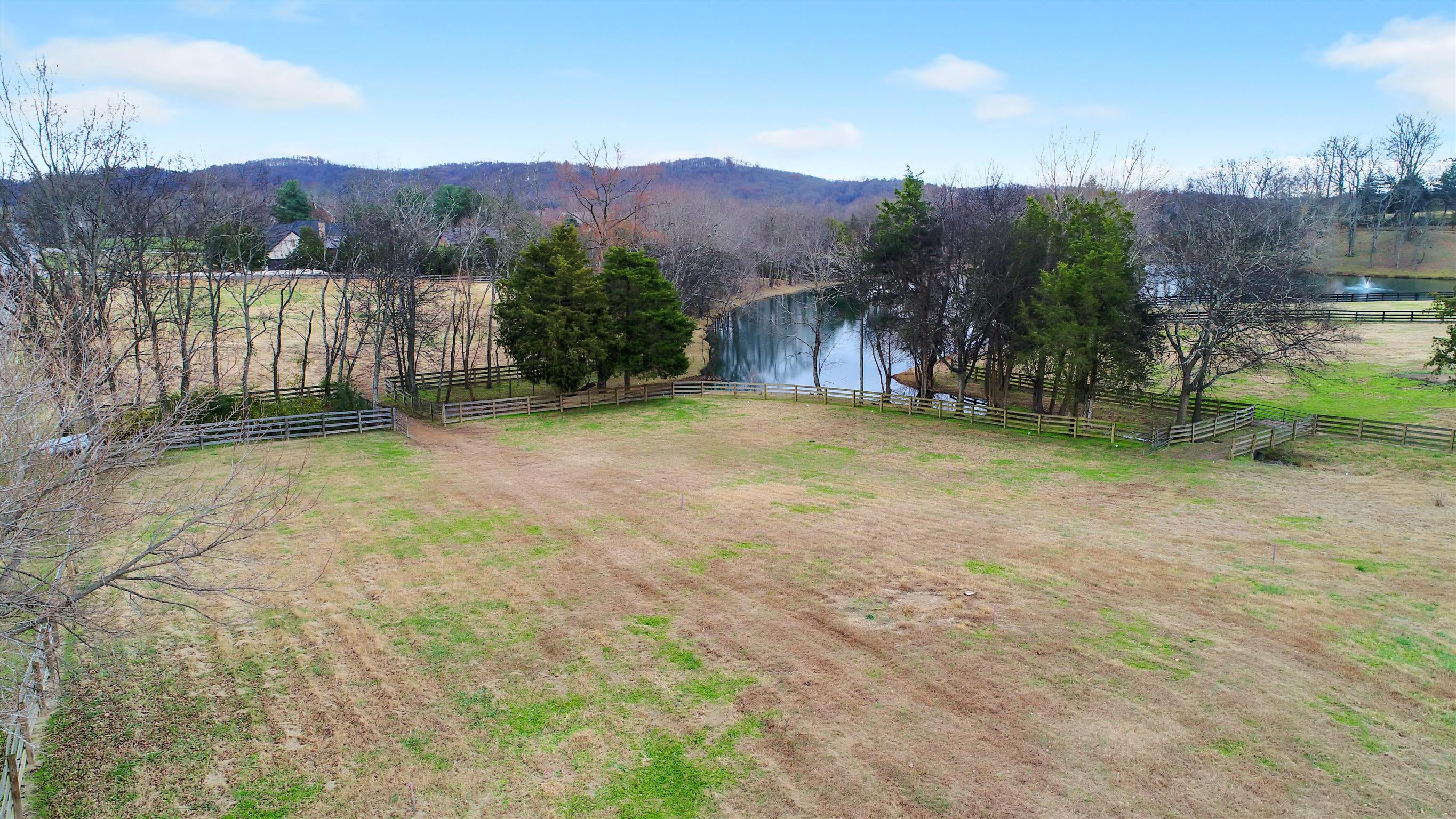 9447 Clovercroft Road Franklin, TN 37067 - Photo 2 of 5 Gallery Image 2