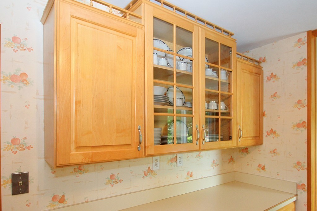 7 Winch Park Road Framingham, MA 01701 - Photo 5 of 30 Gallery Image 5