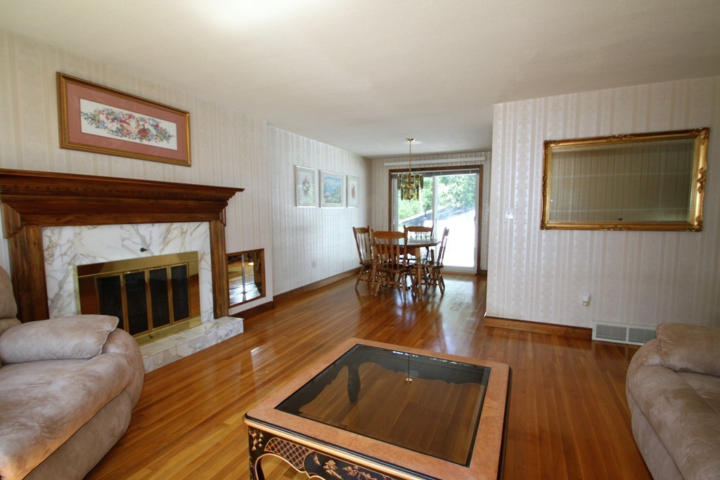 7 Winch Park Road Framingham, MA 01701 - Photo 8 of 30 Gallery Image 8