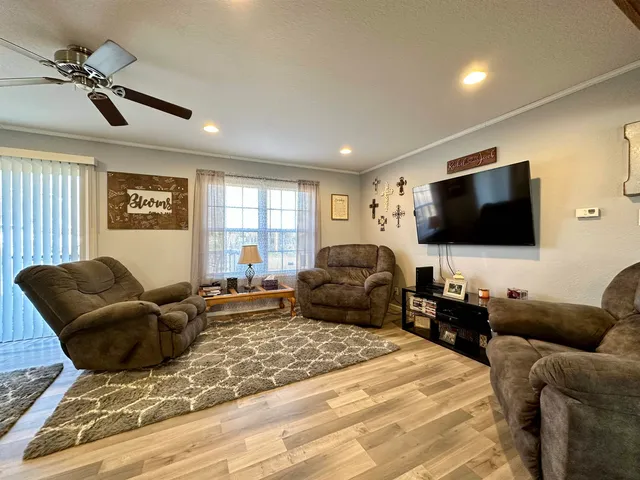 $159,900 | 1336 Crescent Drive, El Dorado, KS 67042