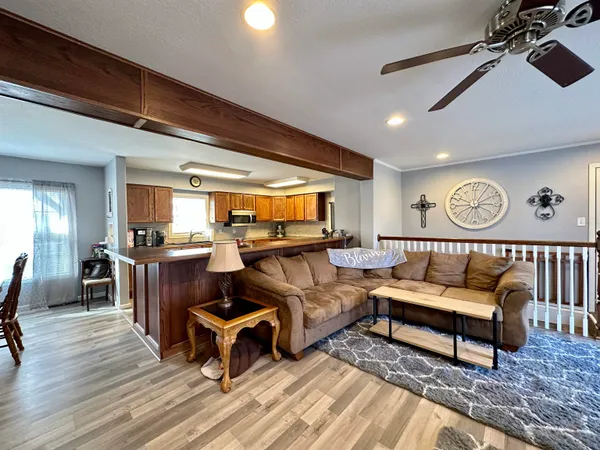 $159,900 | 1336 Crescent Drive, El Dorado, KS 67042