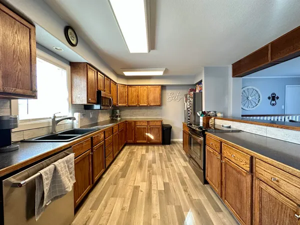 $159,900 | 1336 Crescent Drive, El Dorado, KS 67042