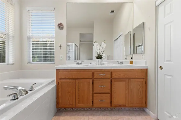$800,000 | 1439 Birdie Drive, Windsor, CA 95492