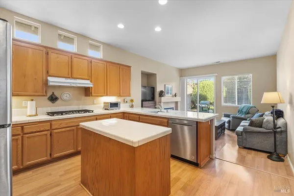 $800,000 | 1439 Birdie Drive, Windsor, CA 95492