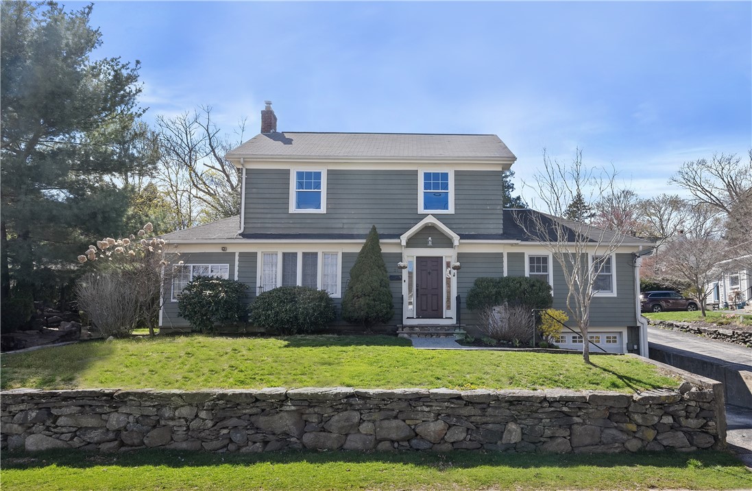 21 Hall Street Warwick, RI 02818 - Photo 1 of 30