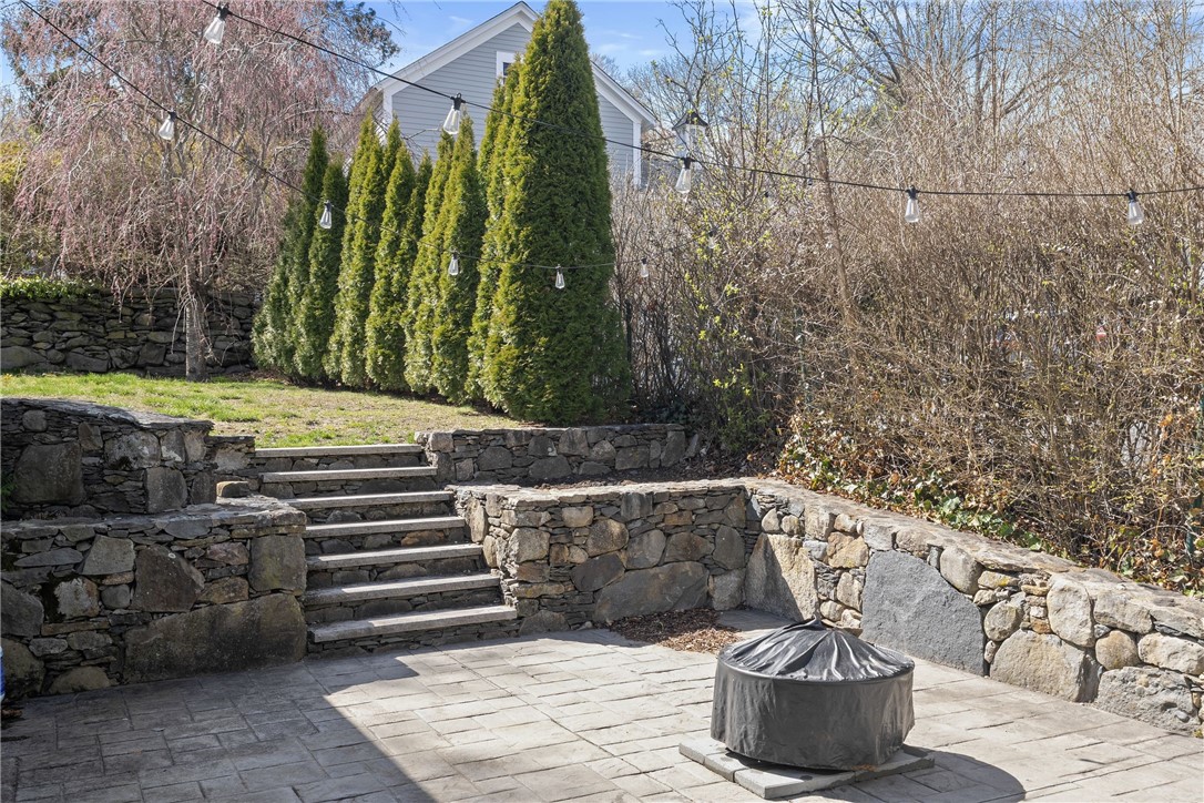 21 Hall Street Warwick, RI 02818 - Photo 28 of 30