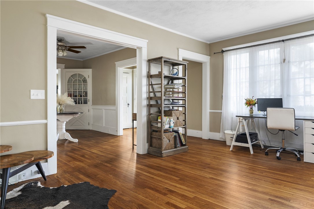 21 Hall Street Warwick, RI 02818 - Photo 6 of 30