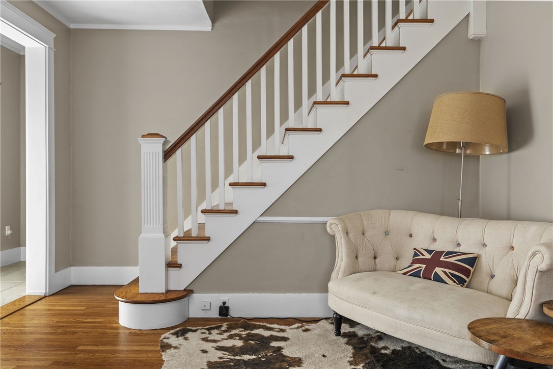 21 Hall Street Warwick, RI 02818 - Photo 10 of 30