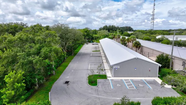 $1,799 | 3801 Oleander Avenue, Fort Pierce, FL 34982